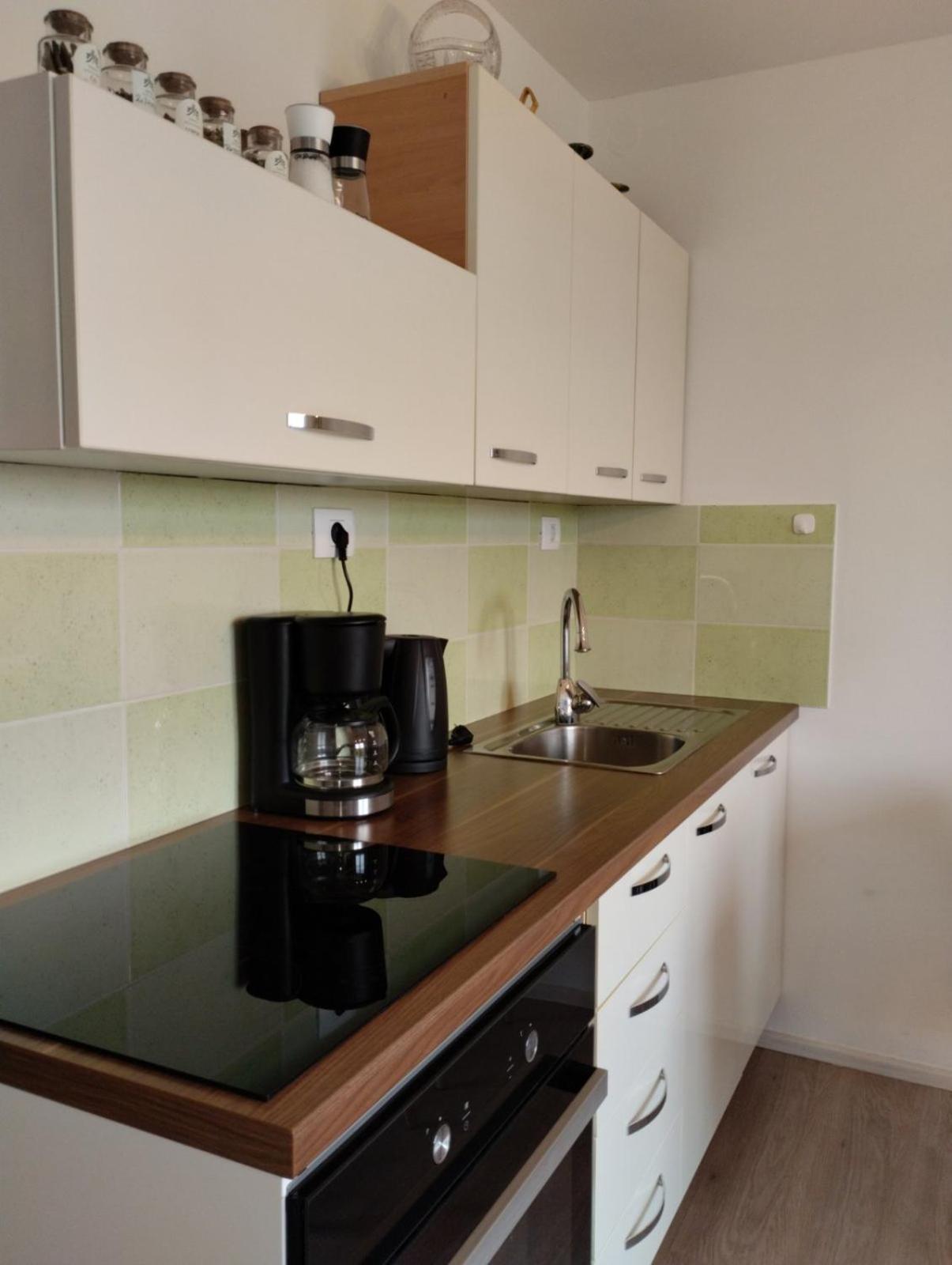 Apartma Salvia-Guest House Люция Екстериор снимка